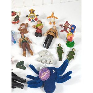 Vintage Plastic Toy Assorted‎ Figures & Items Lot of 22